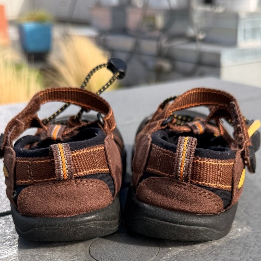 KEEN Newport H2 Sandal 13 Brown Hiking Water Shoes Outdoor Activities Gorpcore - Picture 5 of 5